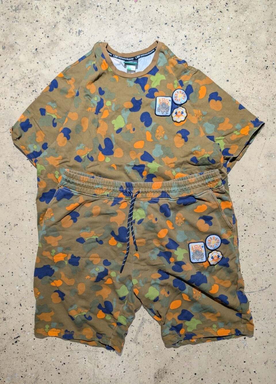 LRG Panda Roots Camo Outfit Set Size 3X-Large Multi Cotton